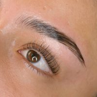 cejas y pestañas en providencia